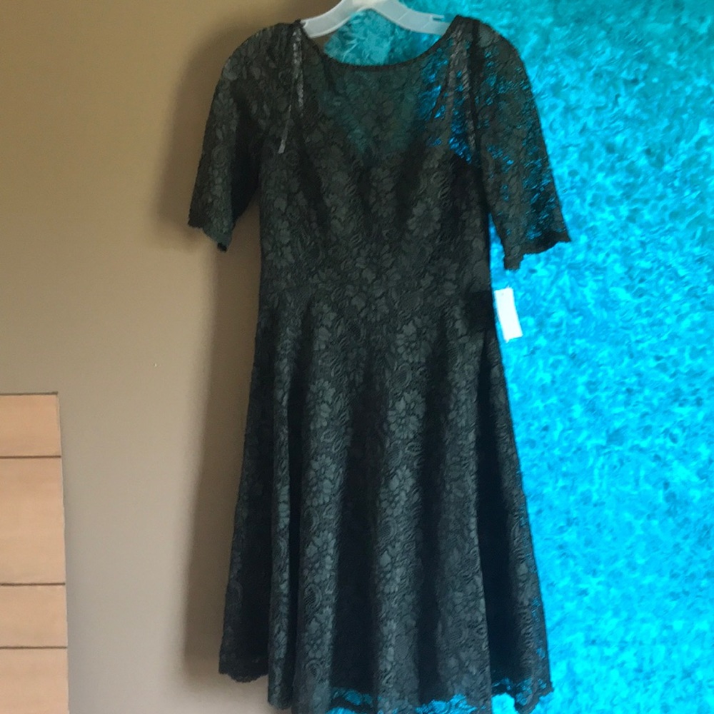 NWT A hunter green dress from David’s bridal